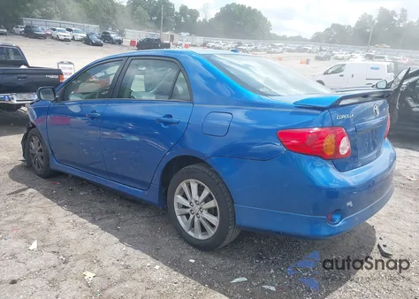 2010 Toyota Corolla S z USA, uszkodzony, nr VIN 2T1BU4EE1AC494630